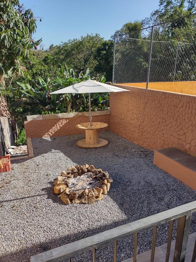 Chacara Bella Vida Com Piscina Churrasqueira Salao De Festas Fogao A Lenha Quadra Aracariguama Exterior foto
